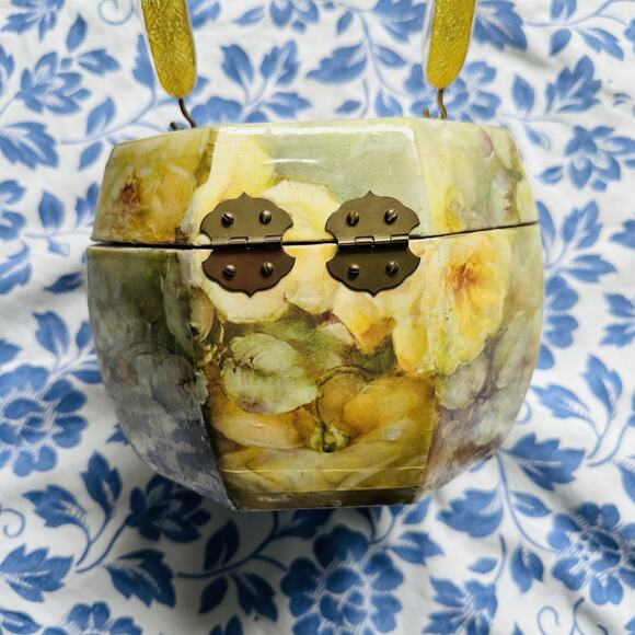 VTG 60’s Lucite Decoupage Wooded Box Purse Floral Shabby Primitive Retro - Picture 5 of 14